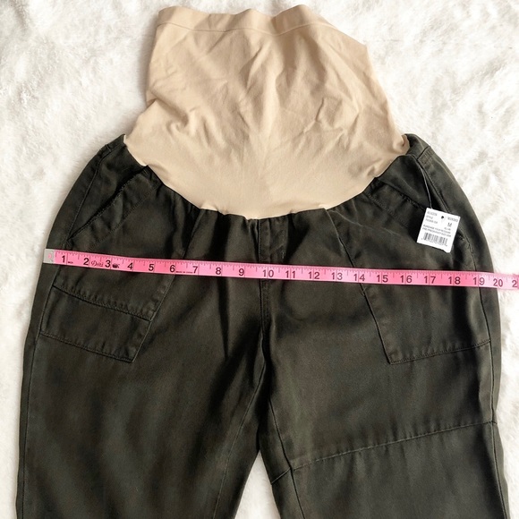 Luxe Essentials | Cropped Distressed Pants *NWT* - Picture 12 of 16